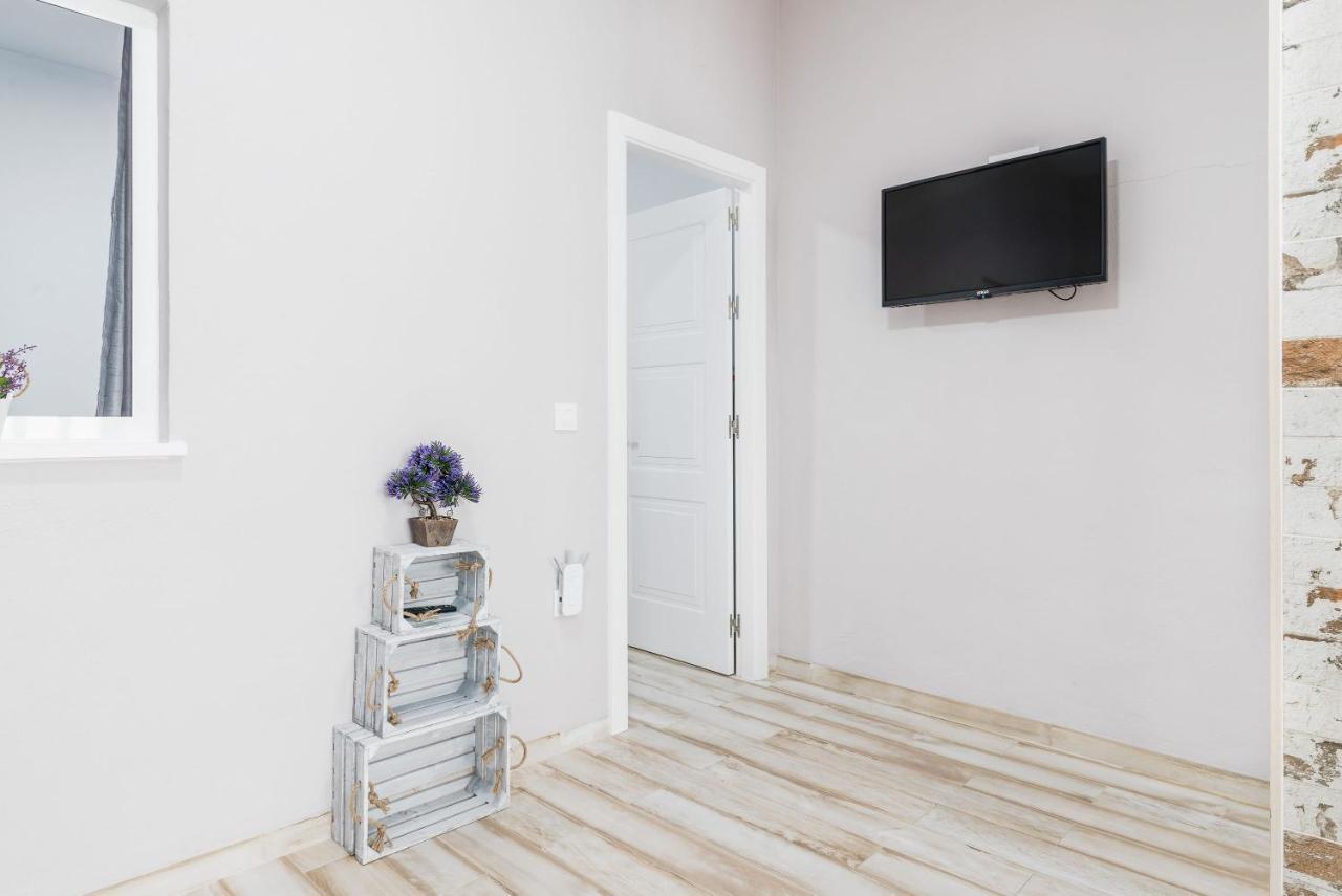 Apartamento Claudia كونيل ذي لا فرونتيرا المظهر الخارجي الصورة